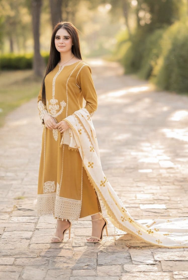 Aisling Women's Unstitched Embroidered Dhanak Winter Suit