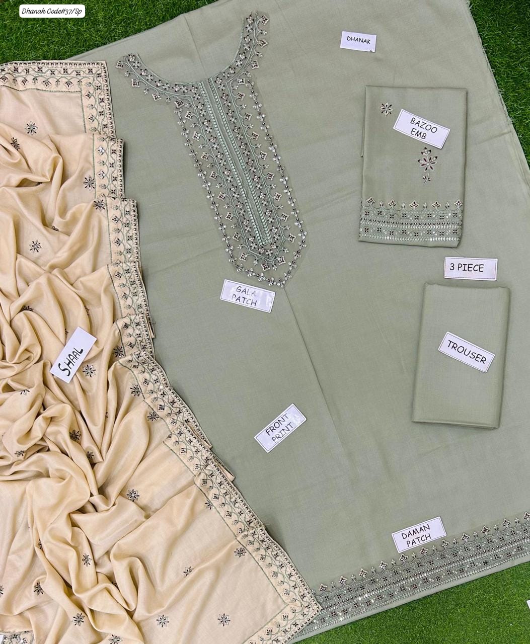 Zayniya Signature Collection Women's Unstitched Embroidered Dhanak Winter Suit