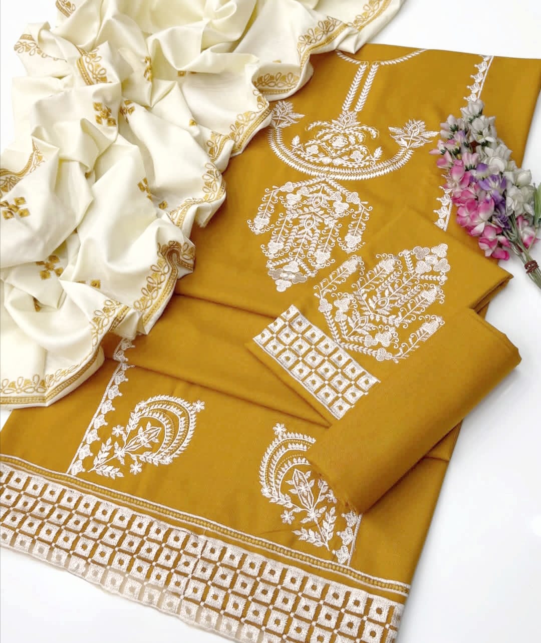 Aisling Women's Unstitched Embroidered Dhanak Winter Suit